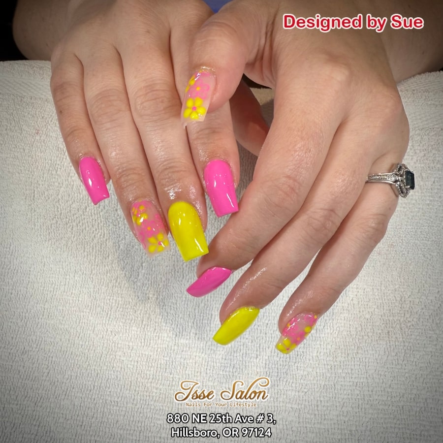 Beautiful Nails | Isse Salon